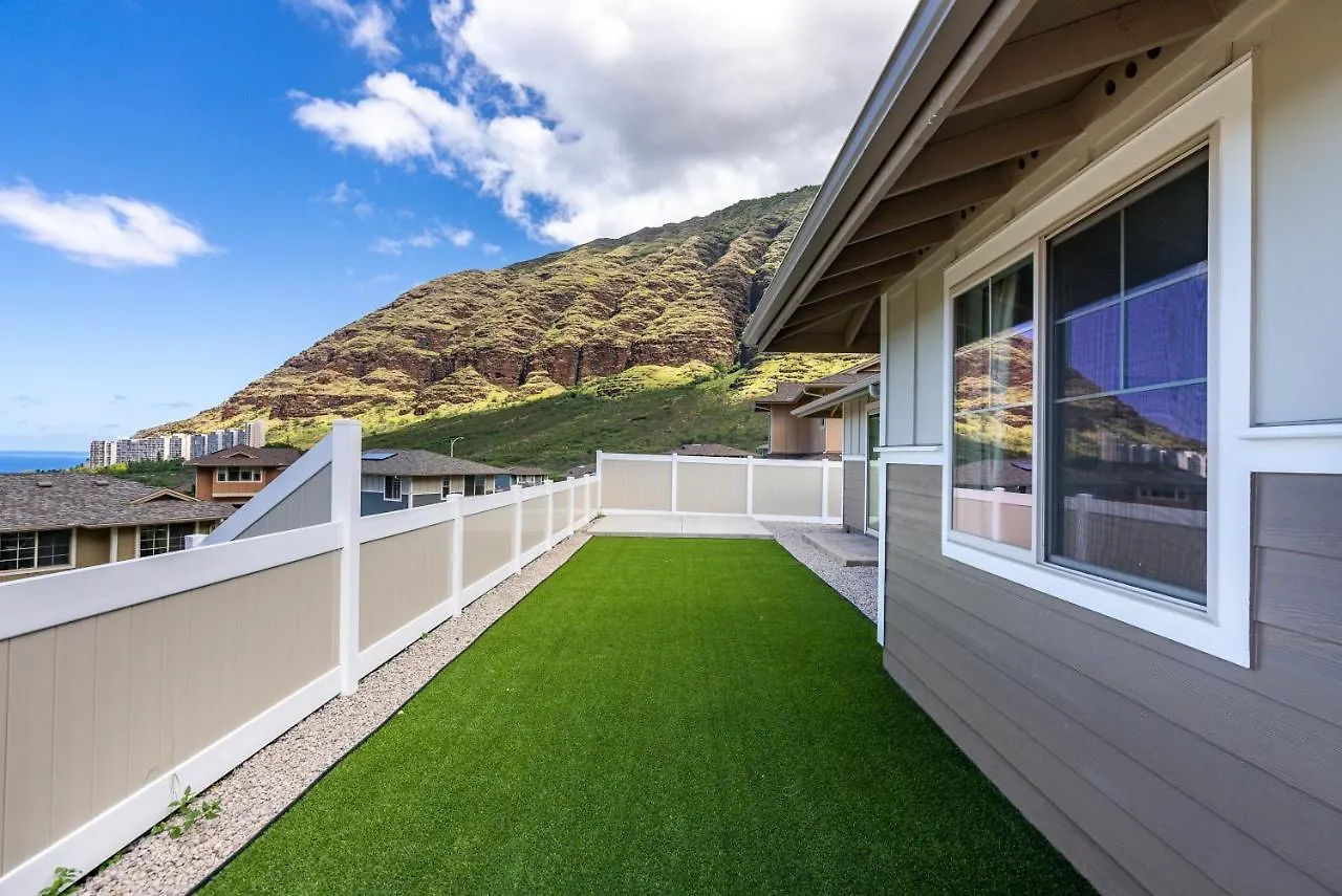 @ Marbella Lane - Serene & Lovely Mt + Ocean Views Waianae 0*,  United States