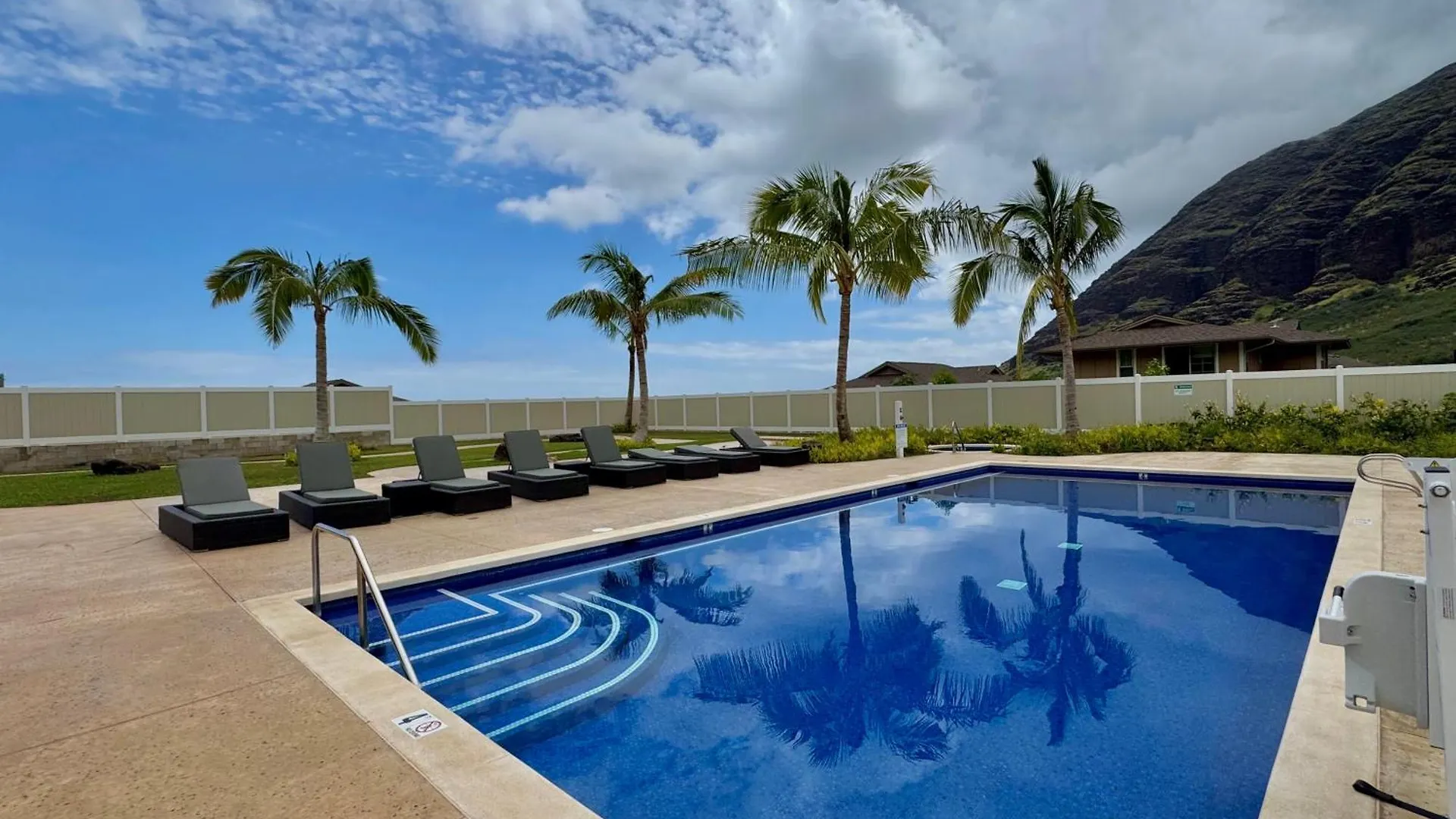@ Marbella Lane - Serene & Lovely Mt + Ocean Views Waianae USA