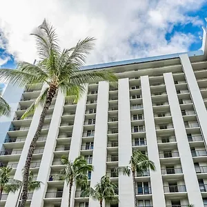 Hawaiian Princess Makaha Aparthotel